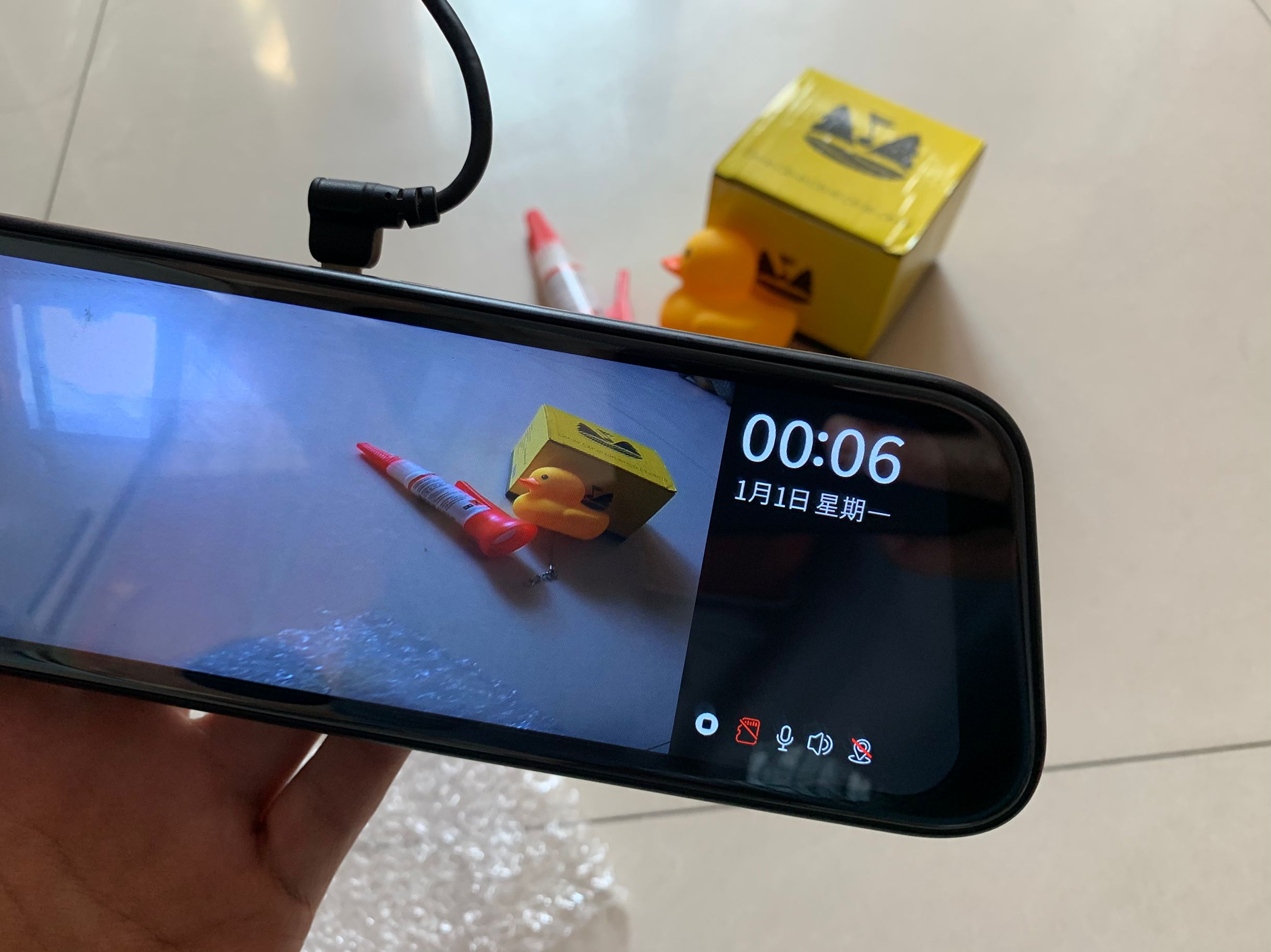 一些品牌流媒体后视镜行车记录