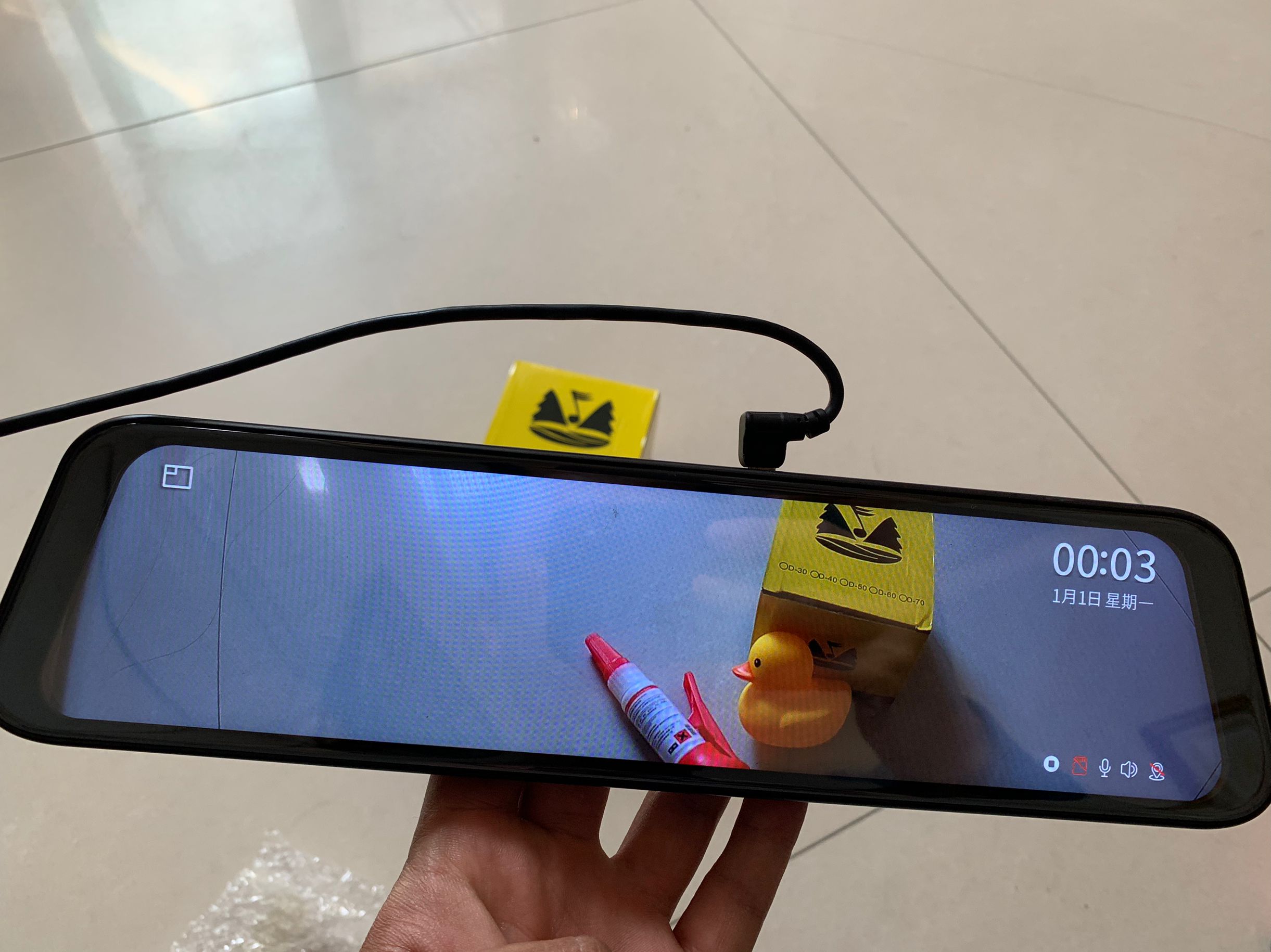 一些品牌流媒体后视镜行车记录