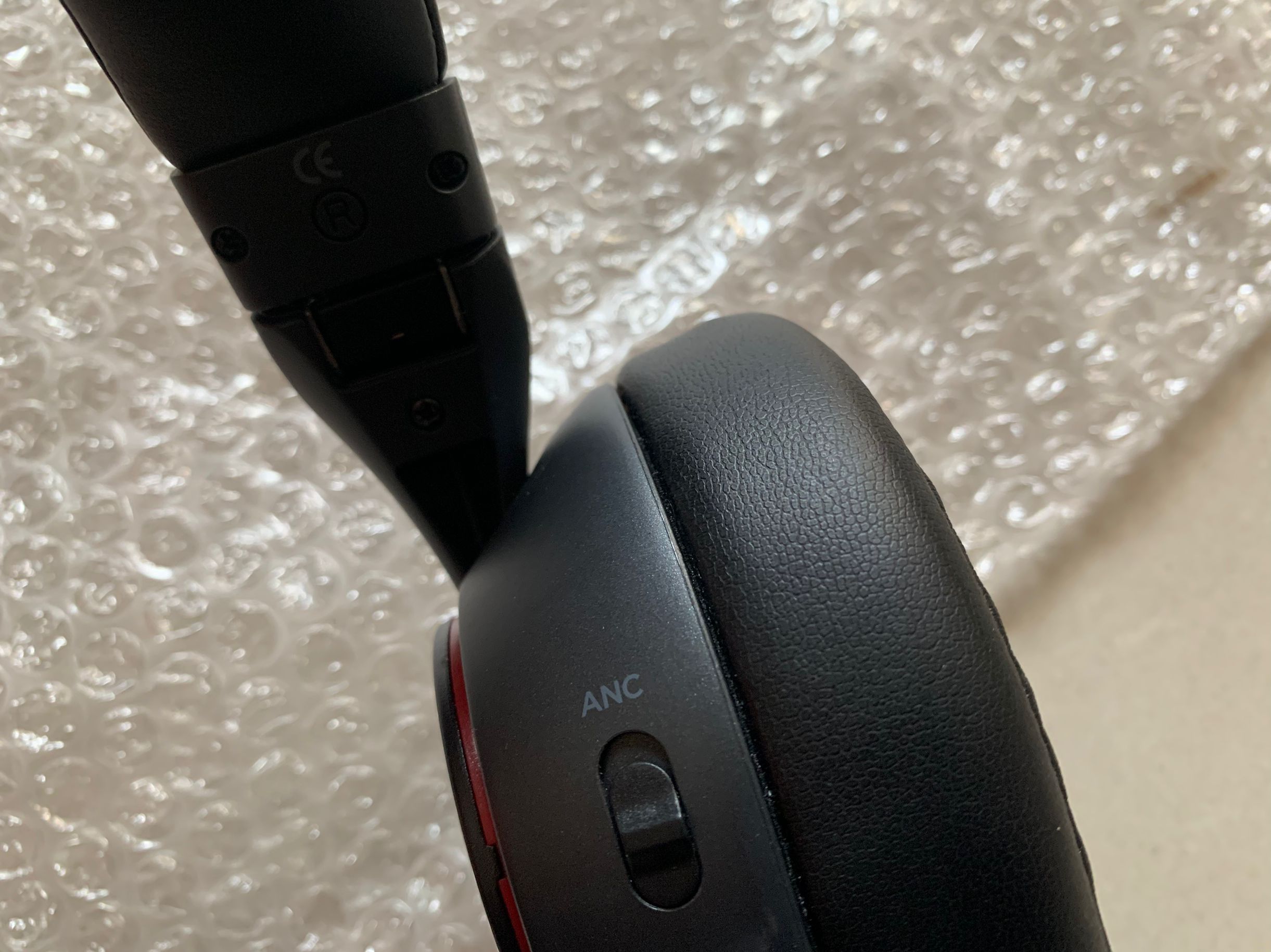 一些头戴降噪蓝牙耳机【售罄】