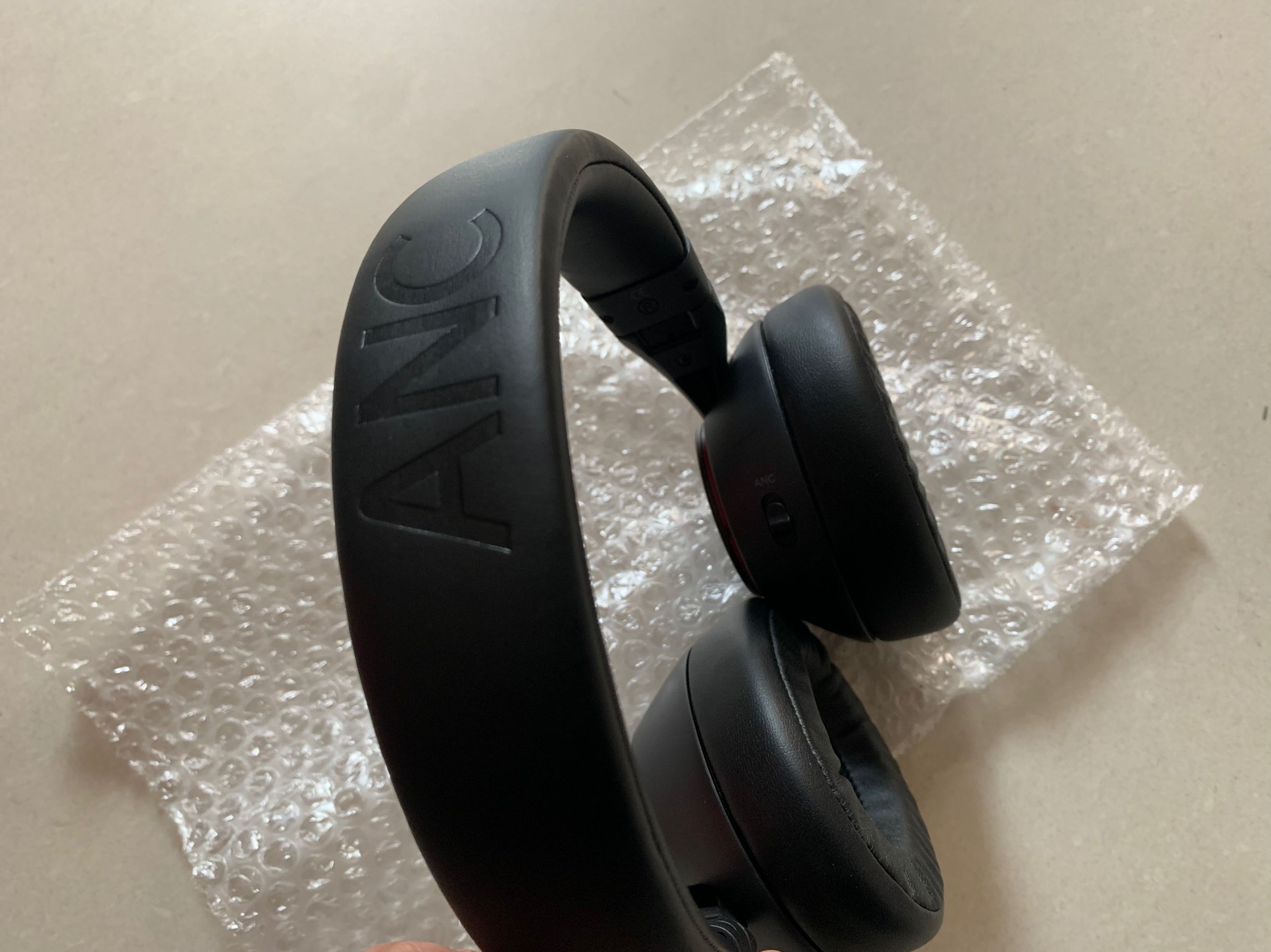 一些头戴降噪蓝牙耳机【售罄】